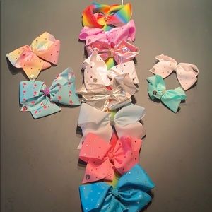 Jo Jo bows with holder